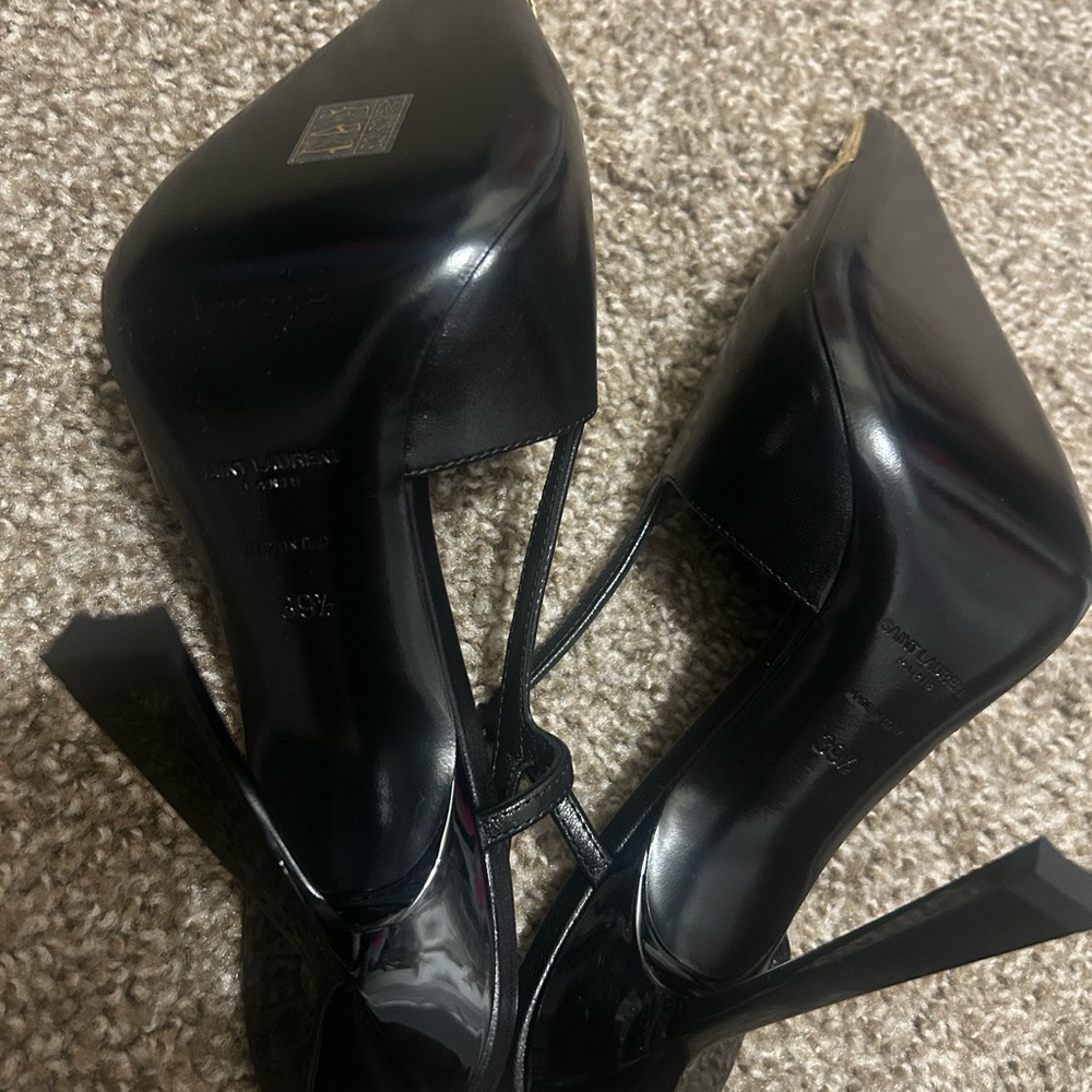 Saint Laurent Black Heels with Gold Tips Authentic, Never Worn - Picture 6 of 7